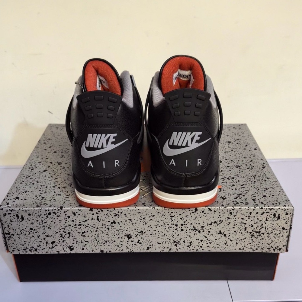 Men’s size 9.5 Nike Air Jordan 4 retro Bred reimagined black leather og vintage - Picture 7 of 9